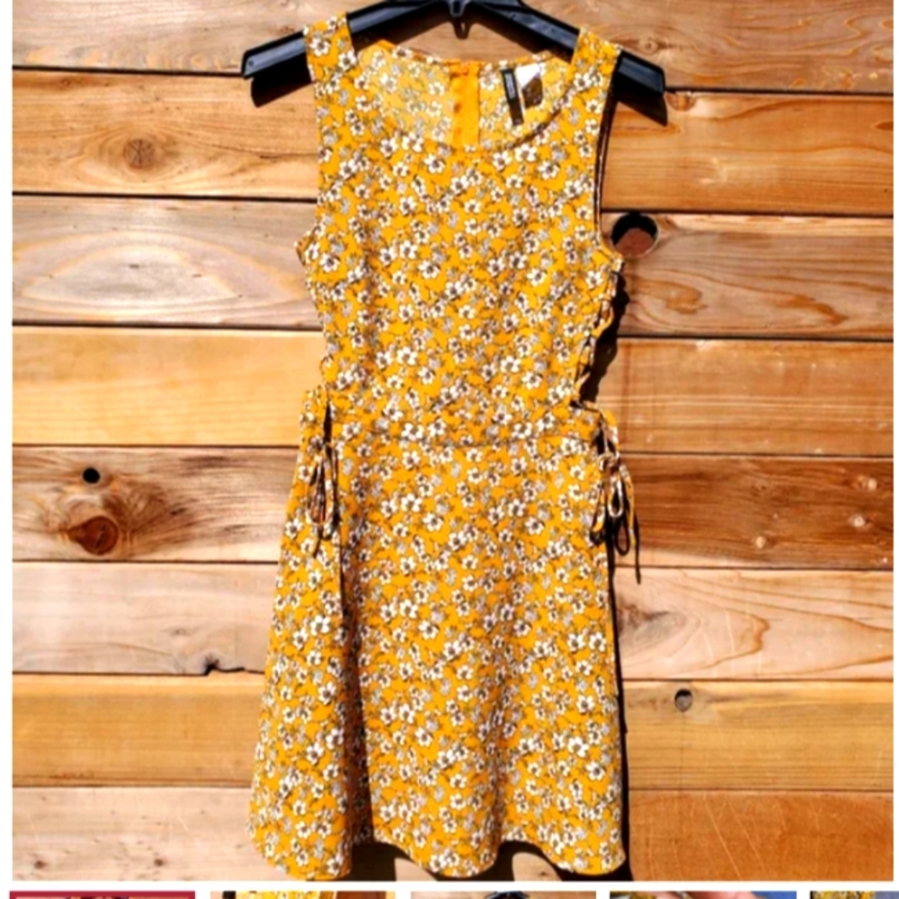 H & M Divided Floral Dress
